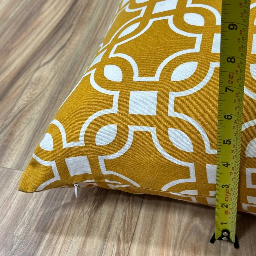 H&M measurements width
